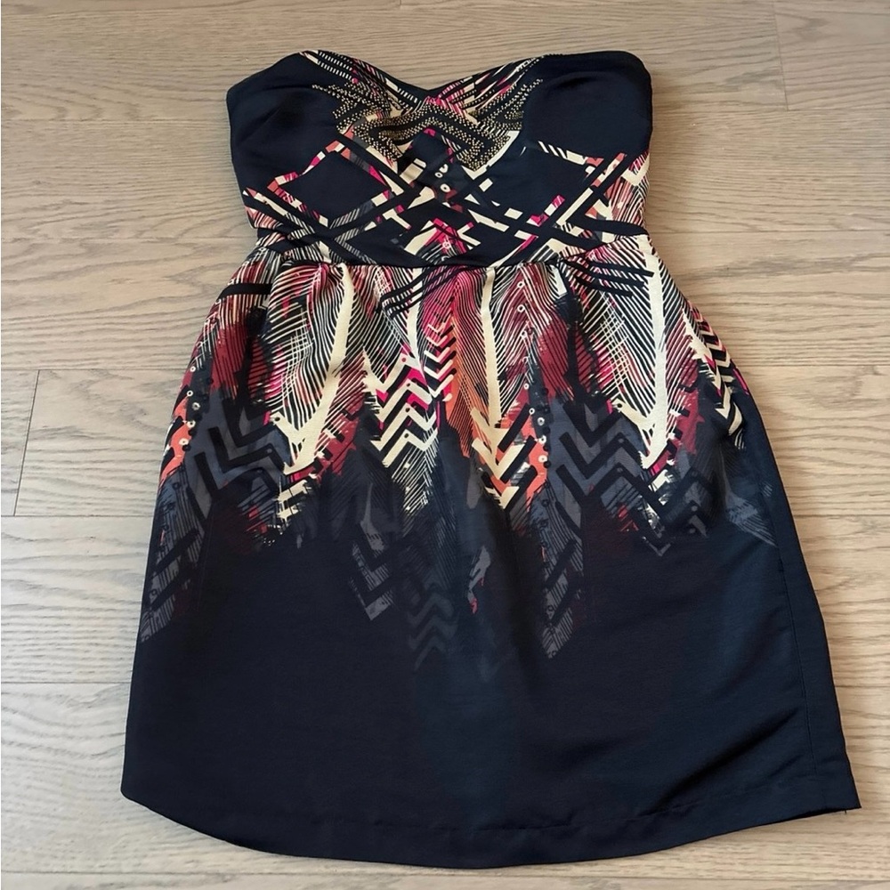 Patterned strapless dress with bead accents
